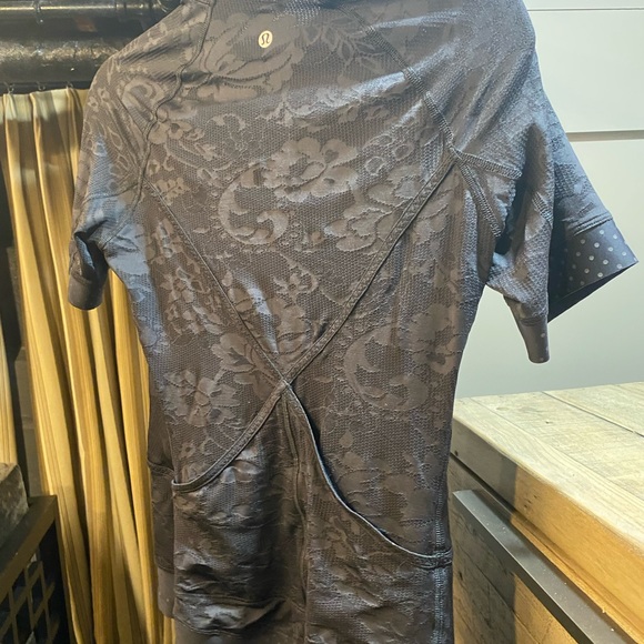 Lululemon Leader of the Pack Cycling Jersey Black - Picture 10 of 15